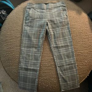 Simply Vera Wang Plaid Capris